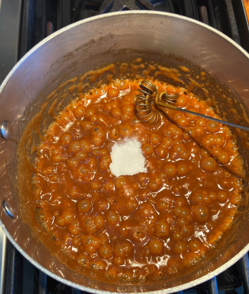 adding baking soda to gingerbread caramel sauce